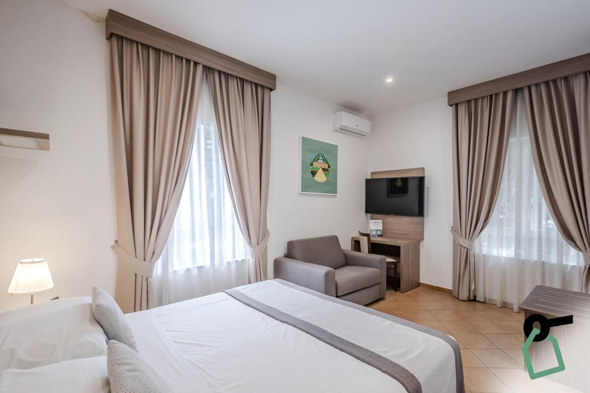 Hotiday Room Collection - Napoli Residenza Scarlatti Extérieur photo